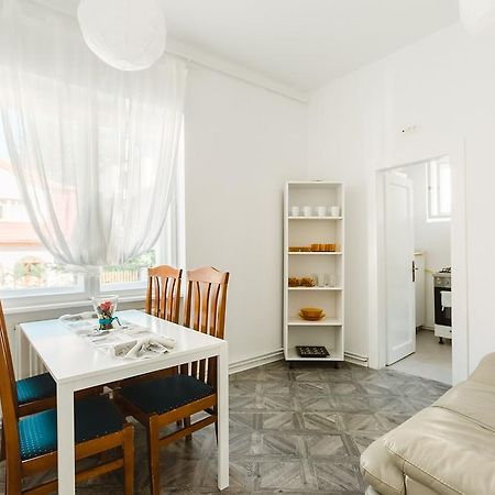 M&F Apartment Брашов Экстерьер фото