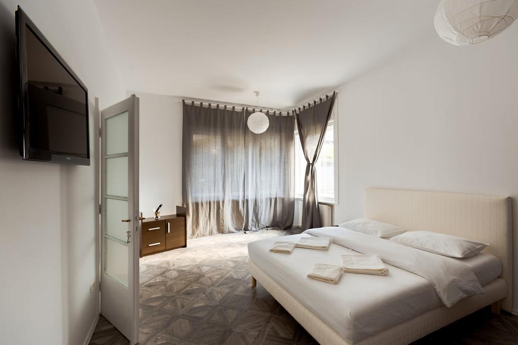M&F Apartment Брашов Экстерьер фото
